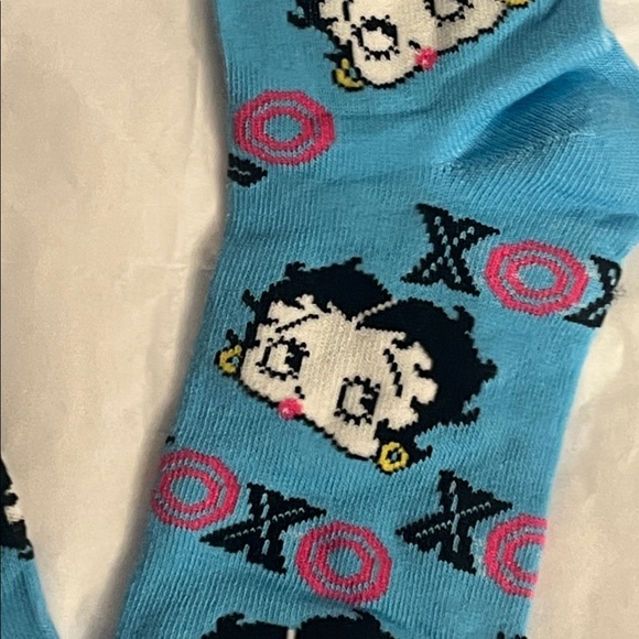 Betty Boop Cartoon Character Socks - Picture 5 of 6